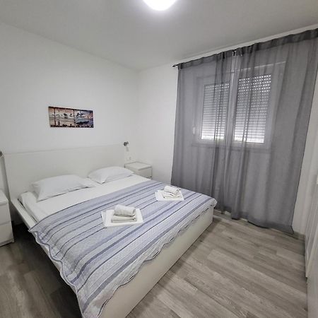 شقة E&A Baška Voda الغرفة الصورة